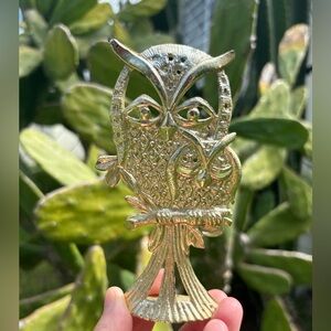 Vintage Gold Tone Metal Owl Earring Holder